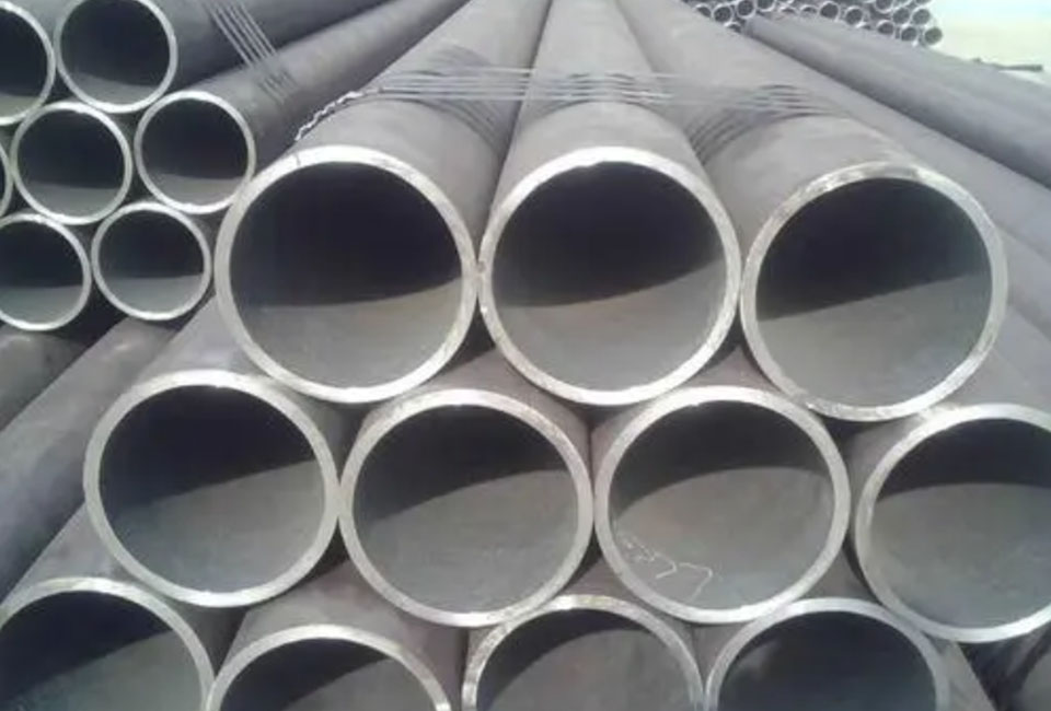 SEAMLESS CARBON STEEL PIPE